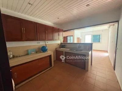 Villa basse 8 pièces avec jardin — Marcory Zone 4