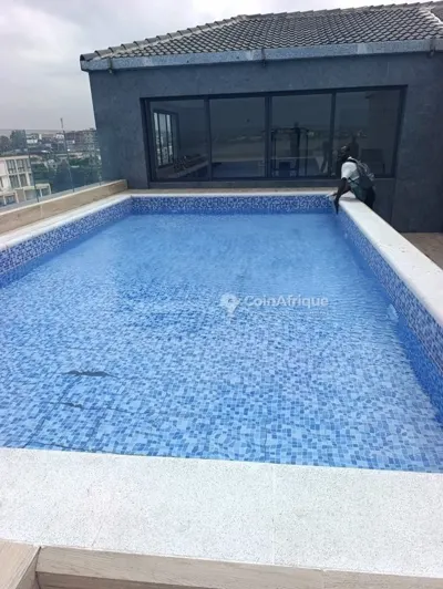 Appartement 4 pièces avec piscine — Cocody Riviera 4